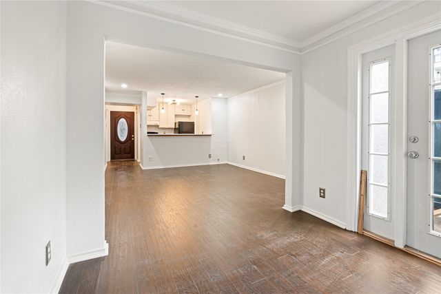 4323 Brown Street 139, Dallas, TX 75219