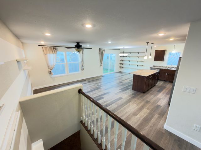 516 NW Forest Rd, Minot, ND 58701