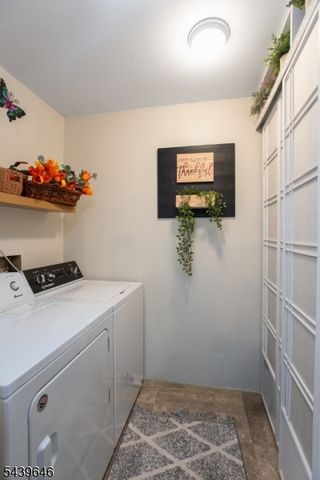 70 Haverhill Pl, Franklin Twp., NJ 08873