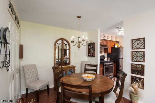 70 Haverhill Pl, Franklin Twp., NJ 08873