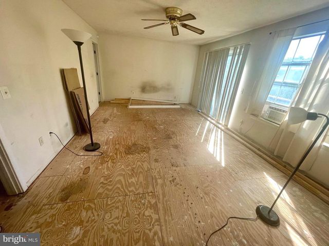 8563 CHRIS CT, Pasadena, MD 21122