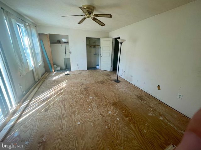 8563 CHRIS CT, Pasadena, MD 21122