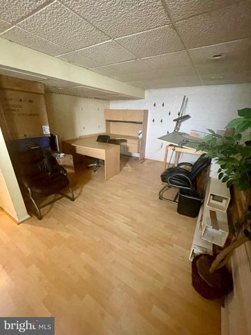 8563 CHRIS CT, Pasadena, MD 21122