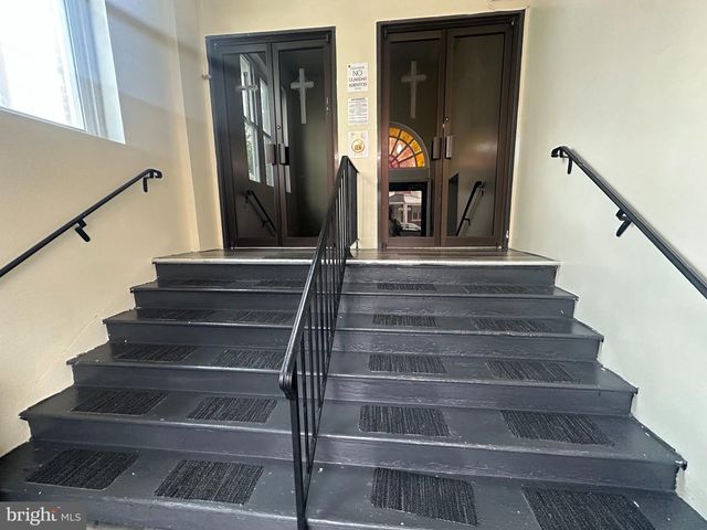 5913 CHESTNUT ST, Philadelphia, PA 19139