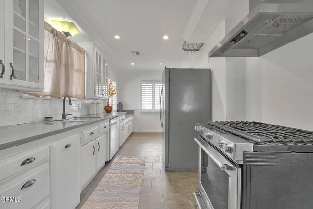 2569 Allen Avenue, Altadena, CA 91001