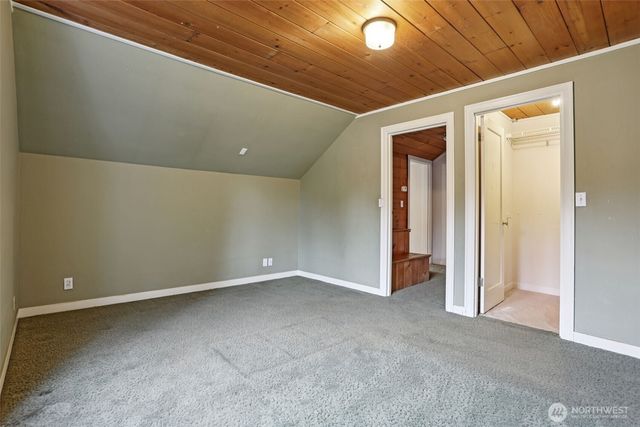 3513 NE 187th Court, Lake Forest Park, WA 98155