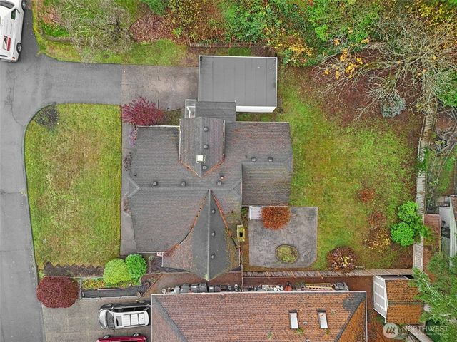 3513 NE 187th Court, Lake Forest Park, WA 98155