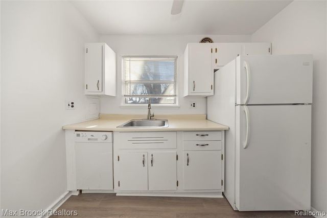 3206 Shenandoah Drive, Royal Oak, MI 48073