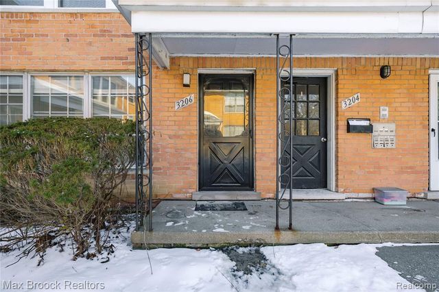 3206 Shenandoah Drive, Royal Oak, MI 48073