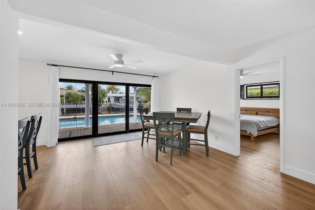 2481 SE 15th St, Pompano Beach, FL 33062