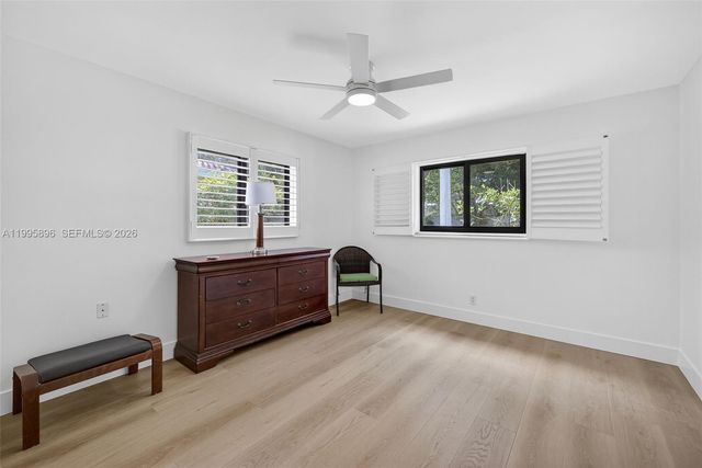 2481 SE 15th St, Pompano Beach, FL 33062