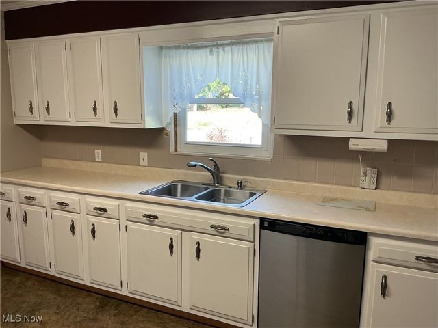 5890 Melody Lane, Nashport, OH 43830