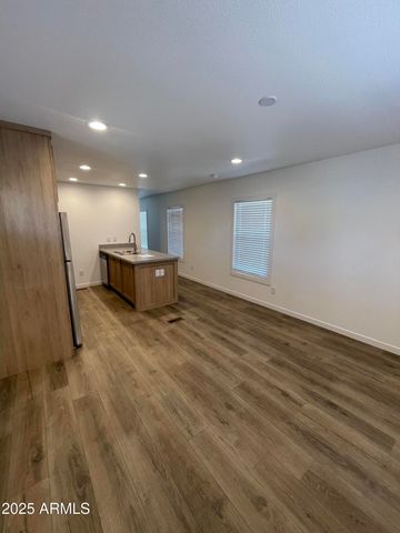 5201 W CAMELBACK Road H236, Phoenix, AZ 85031