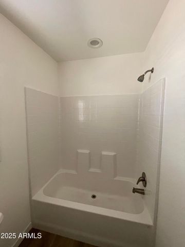 5201 W CAMELBACK Road H236, Phoenix, AZ 85031