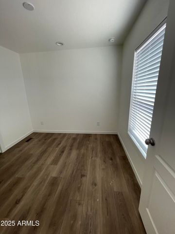 5201 W CAMELBACK Road H236, Phoenix, AZ 85031