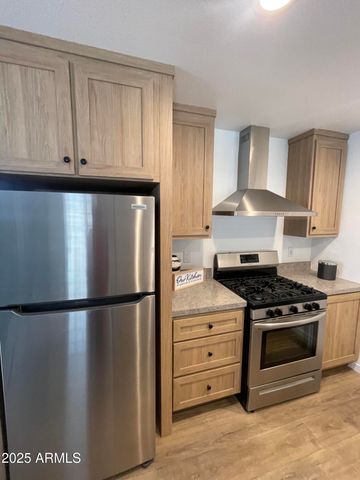 5201 W CAMELBACK Road H236, Phoenix, AZ 85031