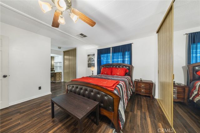 1525 W Oakland Avenue 24, Hemet, CA 92543