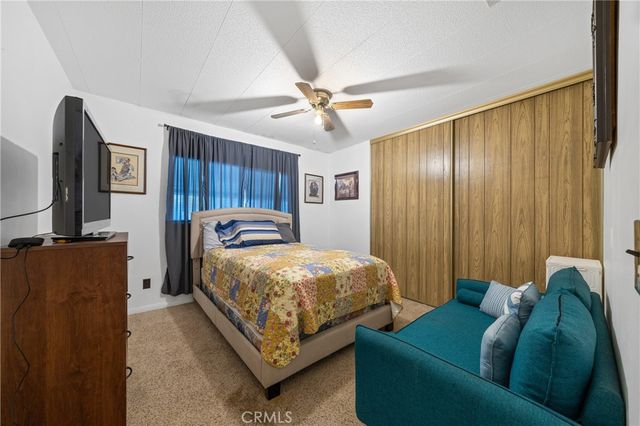 1525 W Oakland Avenue 24, Hemet, CA 92543