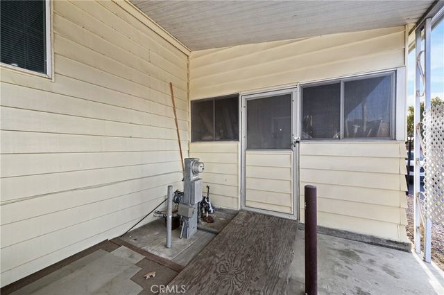 1525 W Oakland Avenue 24, Hemet, CA 92543