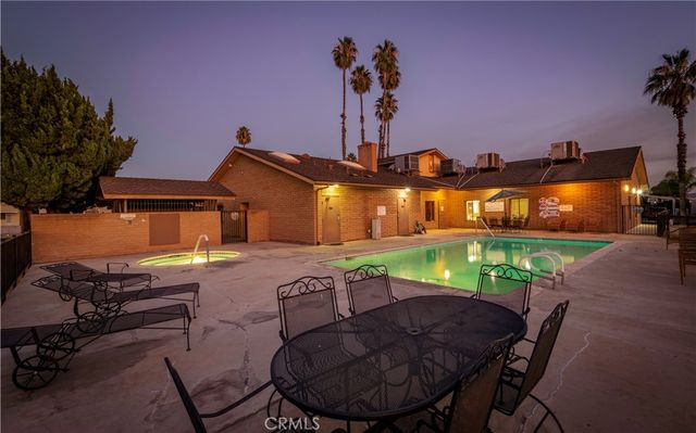 1525 W Oakland Avenue 24, Hemet, CA 92543