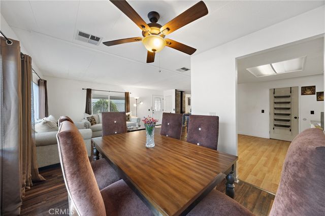 1525 W Oakland Avenue 24, Hemet, CA 92543