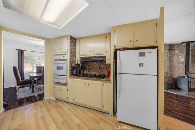 1525 W Oakland Avenue 24, Hemet, CA 92543