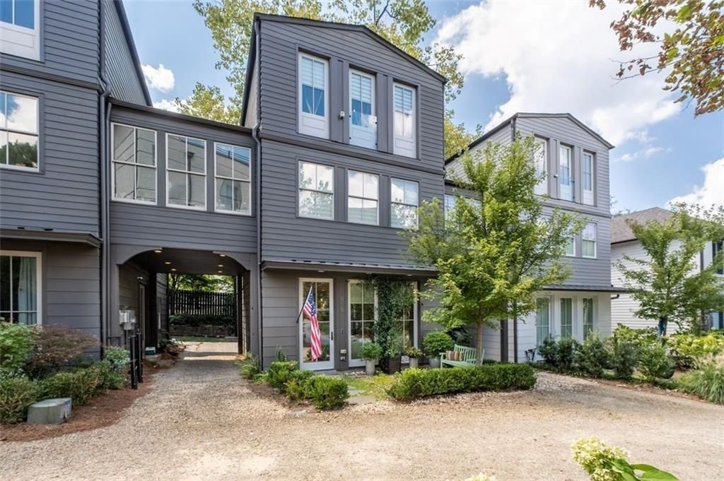 518 Bismark NE Road, Atlanta, GA 30324