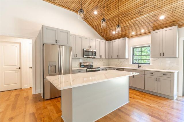 103 Burnshaw Lane, Penn Forest Twp, PA 18210
