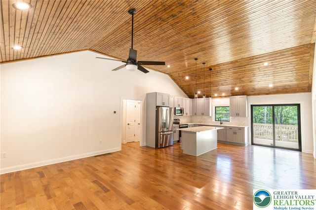 103 Burnshaw Lane, Penn Forest Twp, PA 18210