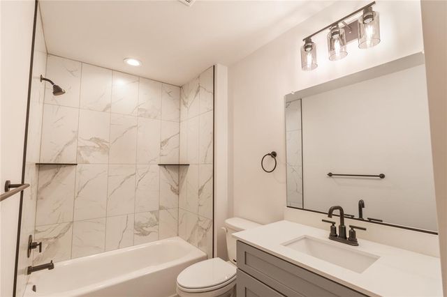 103 Burnshaw Lane, Penn Forest Twp, PA 18210
