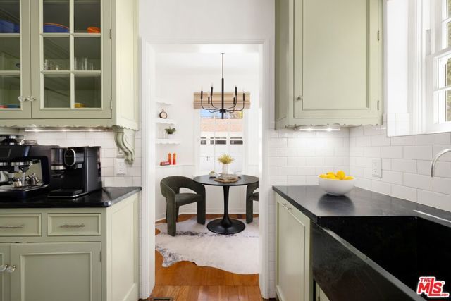624 N Highland Avenue, Los Angeles, CA 90036