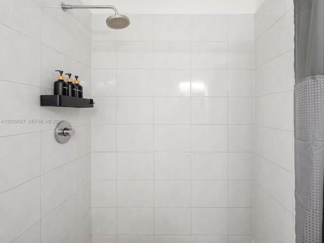 1034 Michigan Ave E, Miami Beach, FL 33139