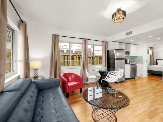 1034 Michigan Ave E, Miami Beach, FL 33139