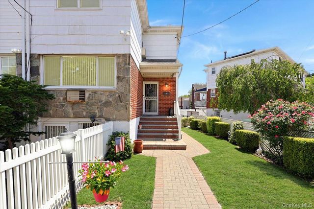 3132 Ampere Avenue, Bronx, NY 10465