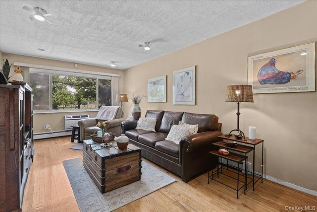 3132 Ampere Avenue, Bronx, NY 10465