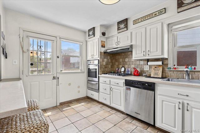 3132 Ampere Avenue, Bronx, NY 10465