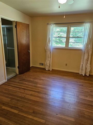 327 Kensington Circle, Bremen, GA 30110
