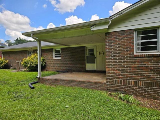 327 Kensington Circle, Bremen, GA 30110