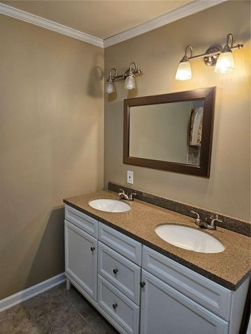 327 Kensington Circle, Bremen, GA 30110