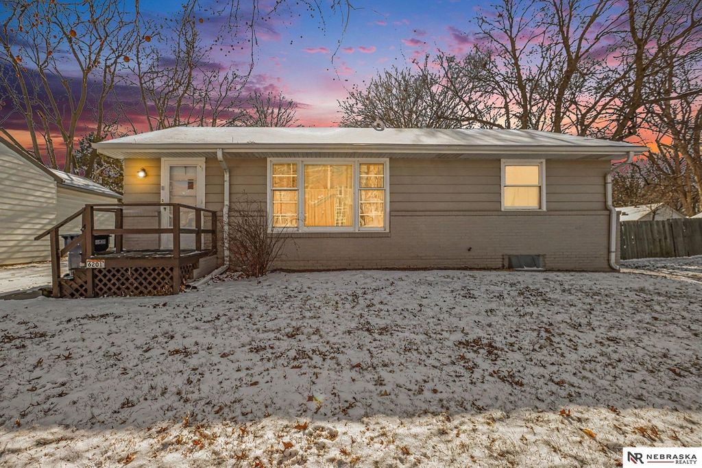 6201 Baldwin Avenue, Lincoln, NE 68507