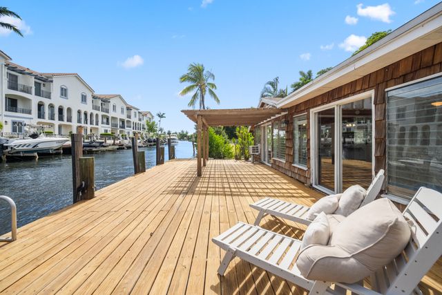 816 CHUKKER Road, Delray Beach, FL 33483