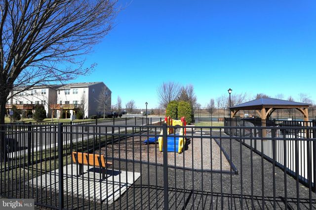 201 HARBOUR BLVD, Cinnaminson, NJ 08077
