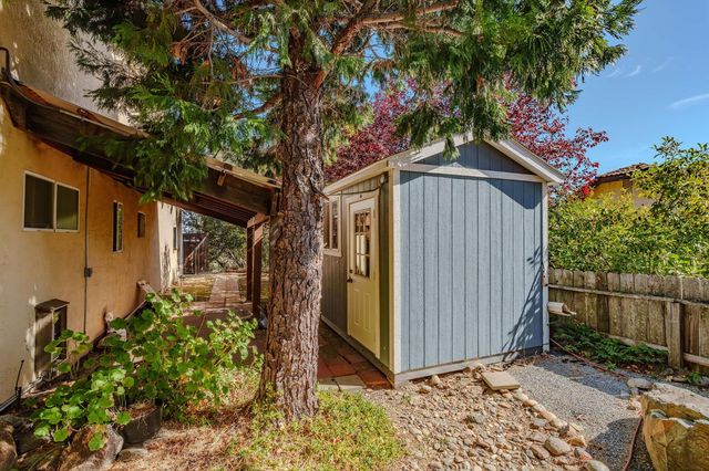 840 Argonaut Dr, Jackson, CA 95642