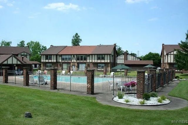 4417 Chestnut Ridge Road, Amherst, NY 14228