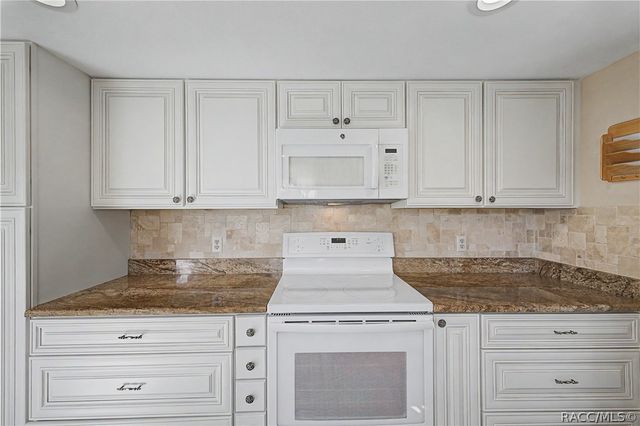 6347 Darien Way, Spring Hill, FL 34606