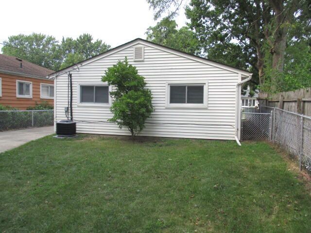 31469 Fairchild Street, Westland, MI 48186