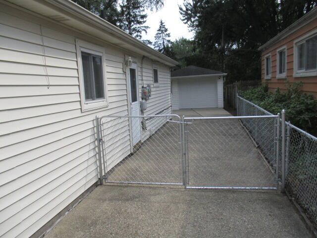 31469 Fairchild Street, Westland, MI 48186