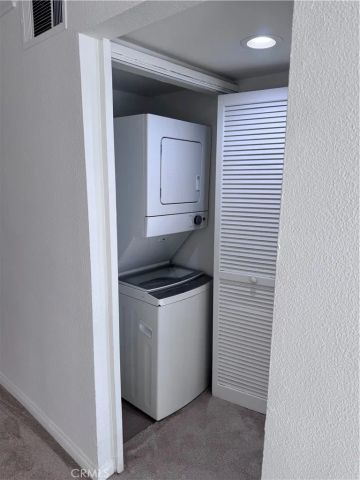 5515 Canoga Avenue 221, Woodland Hills, CA 91367