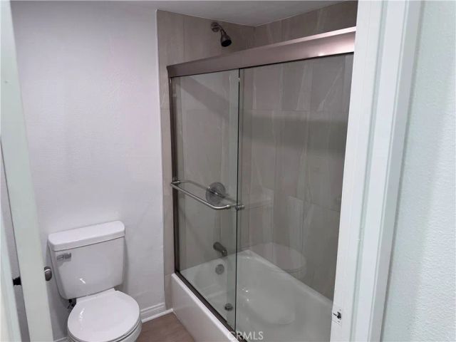 5515 Canoga Avenue 221, Woodland Hills, CA 91367