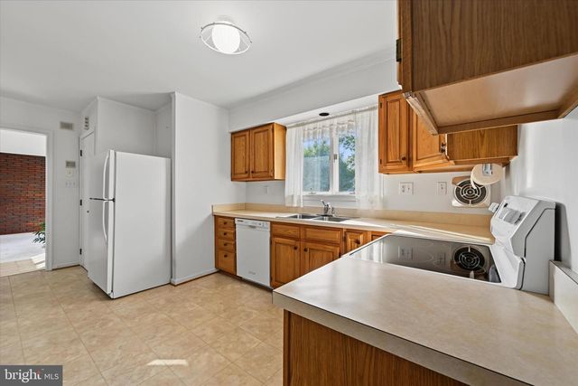 9939 BIRD RIVER RD, Baltimore, MD 21220